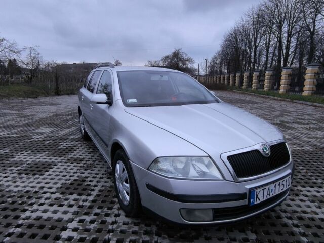 Серый Шкода Октавия, объемом двигателя 1.9 л и пробегом 200 тыс. км за 3000 $, фото 1 на Automoto.ua