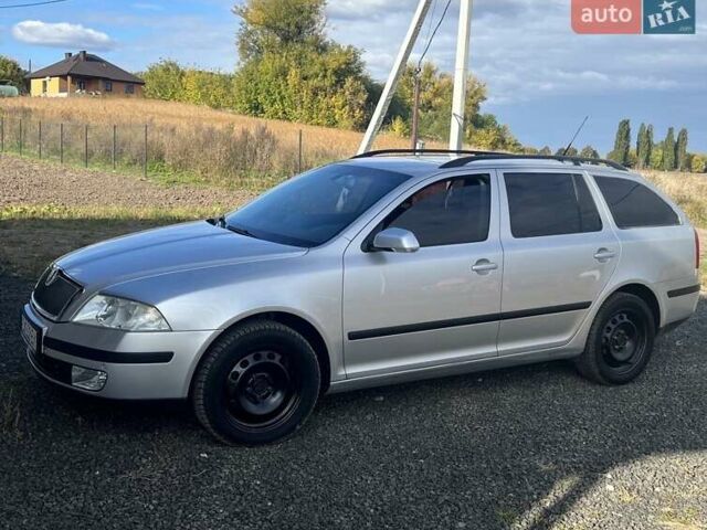 Серый Шкода Октавия, объемом двигателя 1.6 л и пробегом 197 тыс. км за 5500 $, фото 1 на Automoto.ua