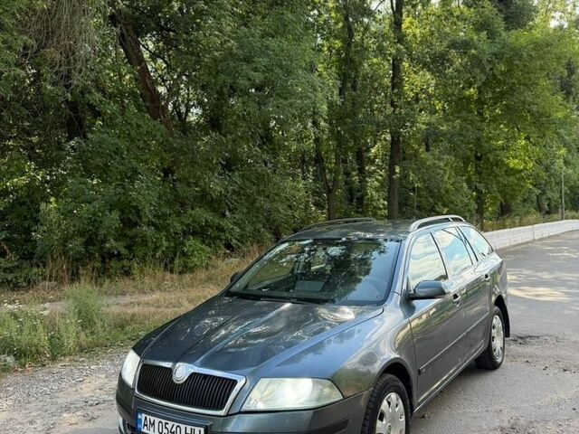 Серый Шкода Октавия, объемом двигателя 1.6 л и пробегом 340 тыс. км за 4300 $, фото 1 на Automoto.ua