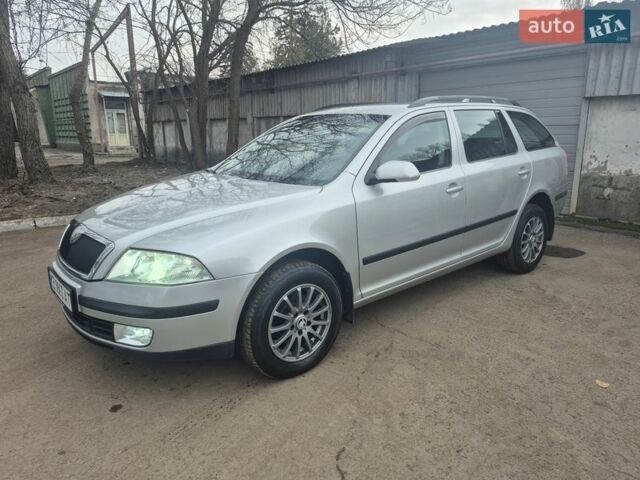Серый Шкода Октавия, объемом двигателя 1.6 л и пробегом 267 тыс. км за 6499 $, фото 1 на Automoto.ua