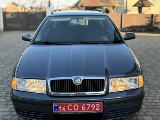 Серый Шкода Октавия, объемом двигателя 1.6 л и пробегом 150 тыс. км за 5299 $, фото 1 на Automoto.ua