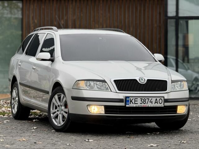 Серый Шкода Октавия, объемом двигателя 2 л и пробегом 277 тыс. км за 5299 $, фото 1 на Automoto.ua