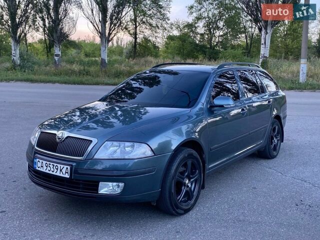 Сірий Шкода Октавія, об'ємом двигуна 1.6 л та пробігом 240 тис. км за 5000 $, фото 1 на Automoto.ua