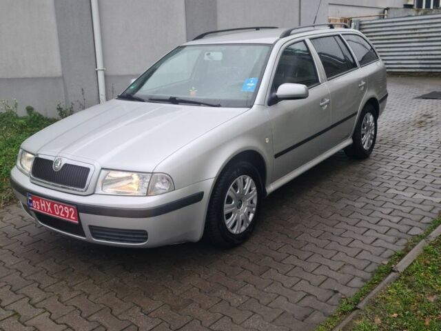 Серый Шкода Октавия, объемом двигателя 0 л и пробегом 130 тыс. км за 5300 $, фото 1 на Automoto.ua