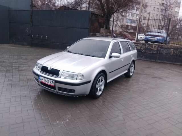 Серый Шкода Октавия, объемом двигателя 1.6 л и пробегом 200 тыс. км за 5100 $, фото 1 на Automoto.ua