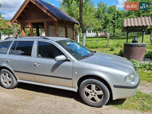 Серый Шкода Октавия, объемом двигателя 1.6 л и пробегом 253 тыс. км за 5200 $, фото 1 на Automoto.ua