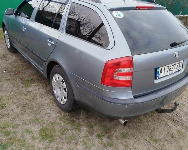 Сірий Шкода Октавія, об'ємом двигуна 1.59 л та пробігом 237 тис. км за 5000 $, фото 1 на Automoto.ua