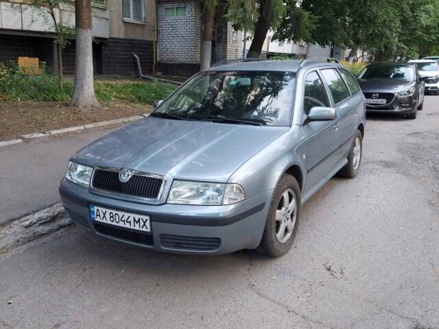 Серый Шкода Октавия, объемом двигателя 1.6 л и пробегом 223 тыс. км за 6000 $, фото 1 на Automoto.ua