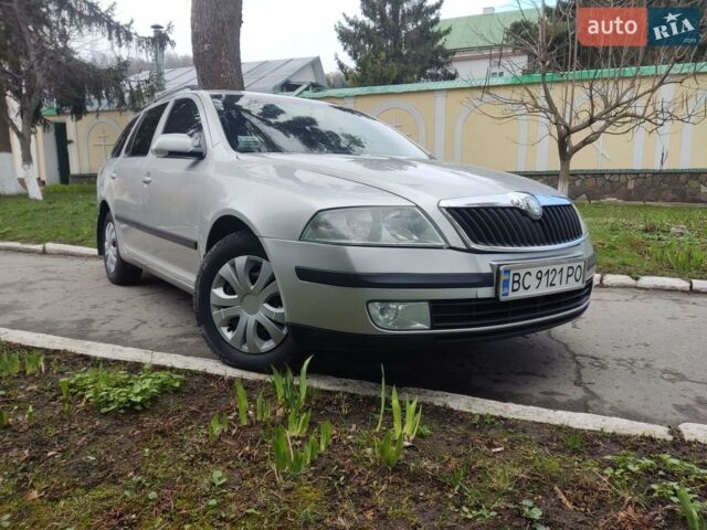 Сірий Шкода Октавія, об'ємом двигуна 1.97 л та пробігом 421 тис. км за 4999 $, фото 1 на Automoto.ua