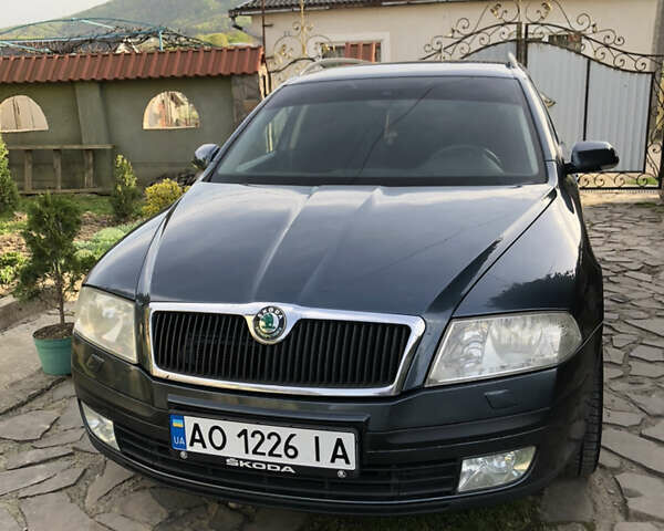 Сірий Шкода Октавія, об'ємом двигуна 1.9 л та пробігом 327 тис. км за 5550 $, фото 1 на Automoto.ua