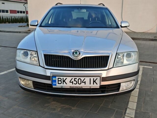 Сірий Шкода Октавія, об'ємом двигуна 2 л та пробігом 364 тис. км за 5600 $, фото 1 на Automoto.ua