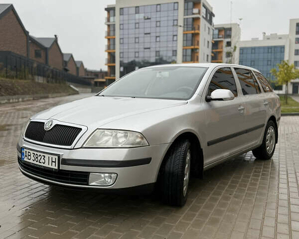 Шкода Октавия 2005 в Виннице на Automoto.ua Серый Шкода Октавия, объемом двигателя 1.6 л и пробегом 305 тыс. км за 4899 $, фото 1 на Automoto.ua