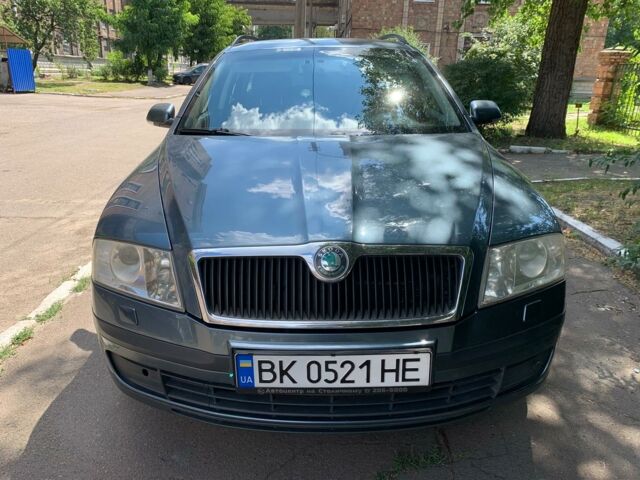 Серый Шкода Октавия, объемом двигателя 2 л и пробегом 205 тыс. км за 6700 $, фото 1 на Automoto.ua
