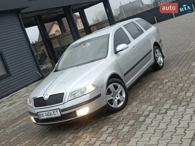 Сірий Шкода Октавія, об'ємом двигуна 1.6 л та пробігом 298 тис. км за 4850 $, фото 1 на Automoto.ua