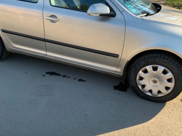 Сірий Шкода Октавія, об'ємом двигуна 1.9 л та пробігом 285 тис. км за 4400 $, фото 1 на Automoto.ua