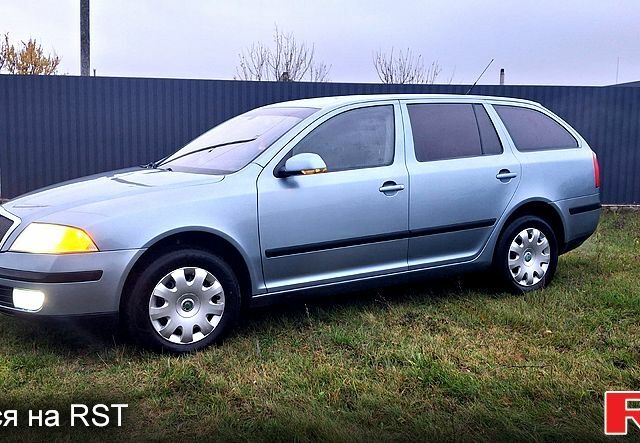 Серый Шкода Октавия, объемом двигателя 2 л и пробегом 215 тыс. км за 6500 $, фото 1 на Automoto.ua