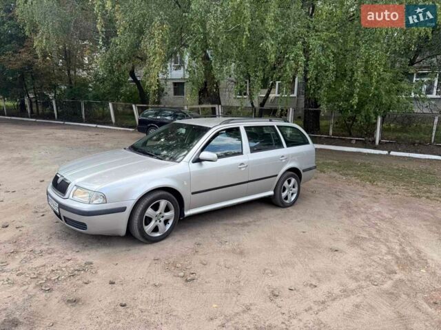 Серый Шкода Октавия, объемом двигателя 1.6 л и пробегом 186 тыс. км за 4950 $, фото 1 на Automoto.ua
