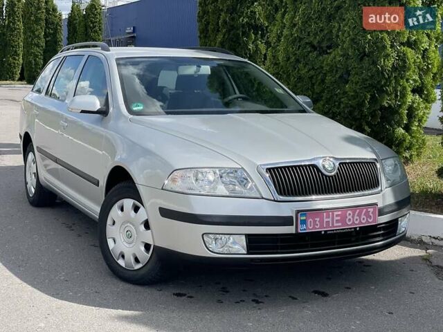 Серый Шкода Октавия, объемом двигателя 1.6 л и пробегом 197 тыс. км за 6150 $, фото 1 на Automoto.ua