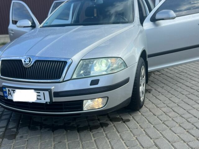 Сірий Шкода Октавія, об'ємом двигуна 2 л та пробігом 255 тис. км за 4300 $, фото 1 на Automoto.ua