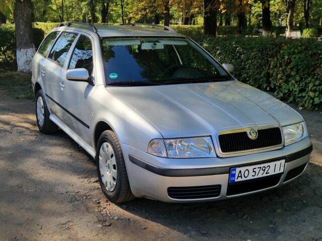 Серый Шкода Октавия, объемом двигателя 1.6 л и пробегом 195 тыс. км за 5520 $, фото 1 на Automoto.ua