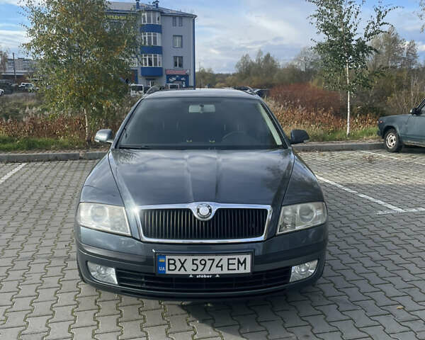 Шкода Октавия 2005 в Хмельницком на Automoto.ua Серый Шкода Октавия, объемом двигателя 1.98 л и пробегом 254 тыс. км за 5400 $, фото 1 на Automoto.ua