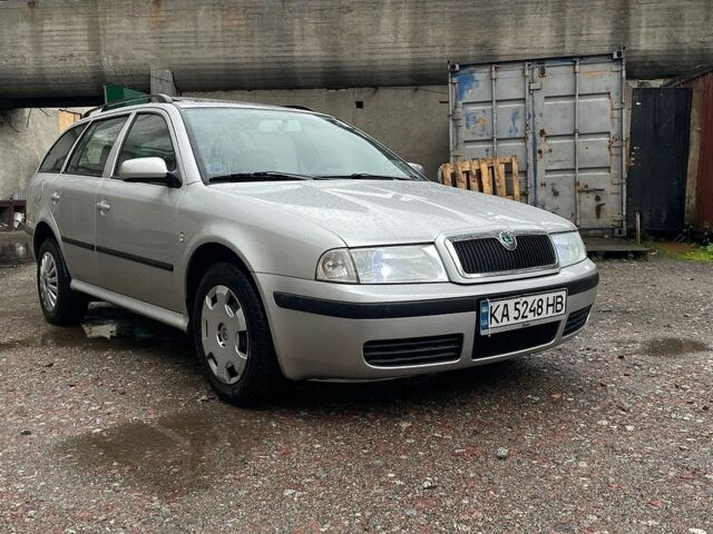 Серый Шкода Октавия, объемом двигателя 1.6 л и пробегом 230 тыс. км за 4500 $, фото 1 на Automoto.ua