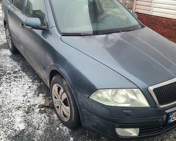 Серый Шкода Октавия, объемом двигателя 1.6 л и пробегом 278 тыс. км за 3999 $, фото 1 на Automoto.ua