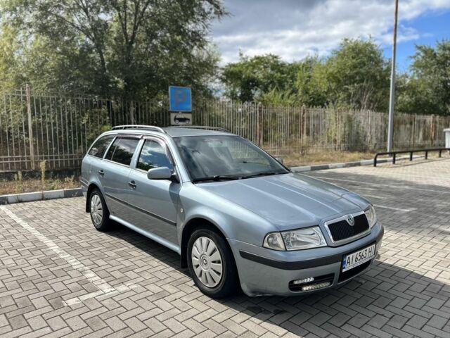 Серый Шкода Октавия, объемом двигателя 1.8 л и пробегом 300 тыс. км за 4997 $, фото 1 на Automoto.ua