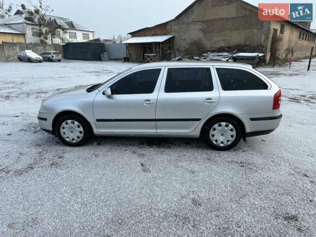 Сірий Шкода Октавія, об'ємом двигуна 1.6 л та пробігом 300 тис. км за 5500 $, фото 1 на Automoto.ua