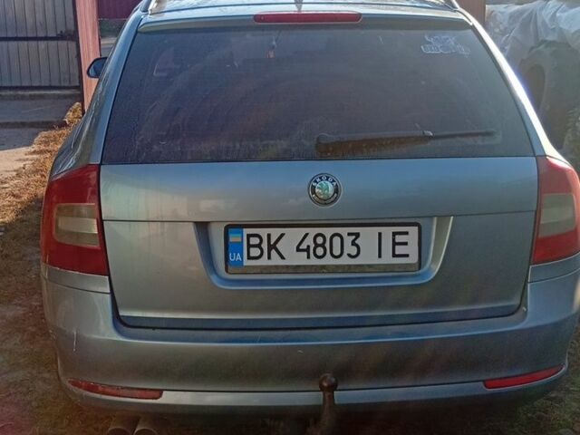 Сірий Шкода Октавія, об'ємом двигуна 1.6 л та пробігом 315 тис. км за 5016 $, фото 1 на Automoto.ua