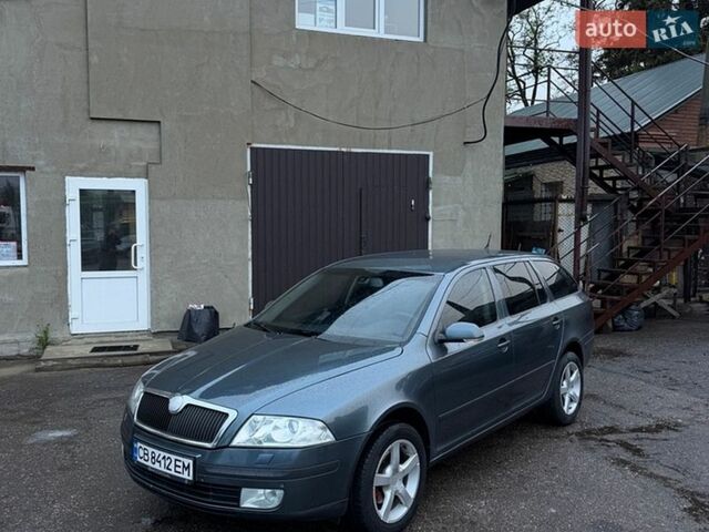 Серый Шкода Октавия, объемом двигателя 1.97 л и пробегом 299 тыс. км за 4999 $, фото 1 на Automoto.ua