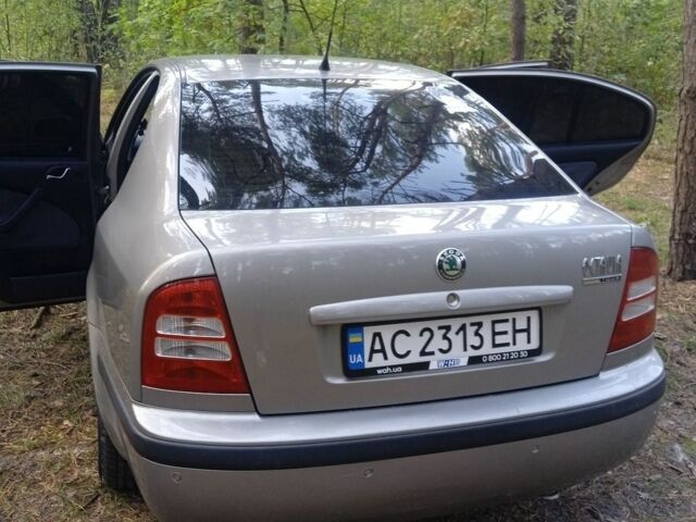 Серый Шкода Октавия, объемом двигателя 1.6 л и пробегом 299 тыс. км за 4150 $, фото 1 на Automoto.ua