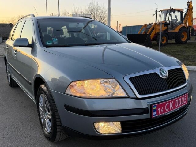 Серый Шкода Октавия, объемом двигателя 1.6 л и пробегом 199 тыс. км за 6888 $, фото 1 на Automoto.ua