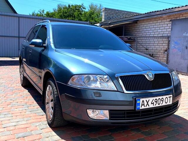 Серый Шкода Октавия, объемом двигателя 2 л и пробегом 257 тыс. км за 6700 $, фото 1 на Automoto.ua