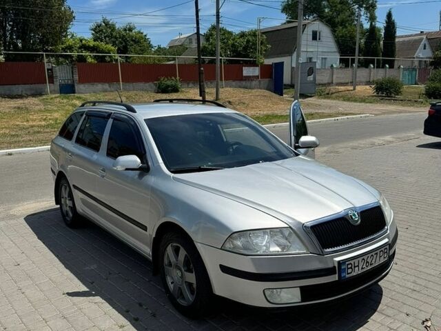 Сірий Шкода Октавія, об'ємом двигуна 1.97 л та пробігом 414 тис. км за 5600 $, фото 1 на Automoto.ua