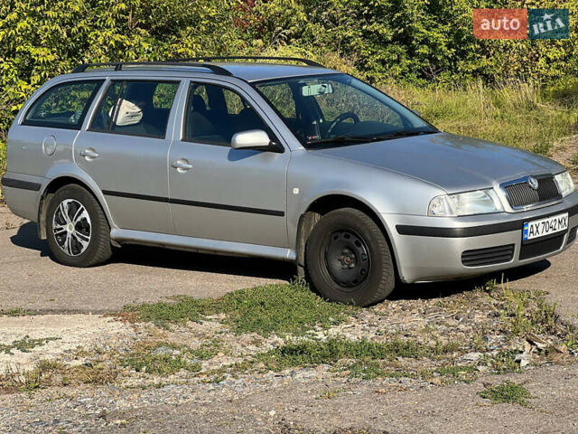 Серый Шкода Октавия, объемом двигателя 1.6 л и пробегом 208 тыс. км за 5500 $, фото 1 на Automoto.ua