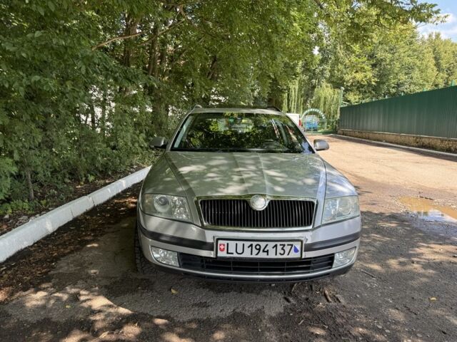 Серый Шкода Октавия, объемом двигателя 0 л и пробегом 400 тыс. км за 4700 $, фото 1 на Automoto.ua