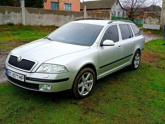 Сірий Шкода Октавія, об'ємом двигуна 1.6 л та пробігом 260 тис. км за 5600 $, фото 1 на Automoto.ua