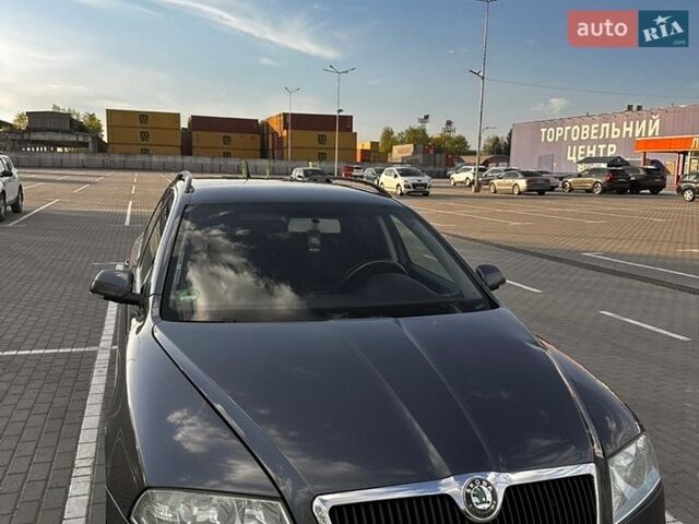 Серый Шкода Октавия, объемом двигателя 1.6 л и пробегом 243 тыс. км за 5500 $, фото 1 на Automoto.ua
