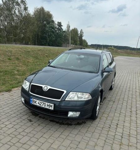 Серый Шкода Октавия, объемом двигателя 1.6 л и пробегом 220 тыс. км за 6500 $, фото 1 на Automoto.ua