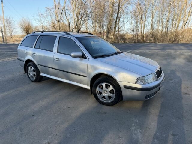 Серый Шкода Октавия, объемом двигателя 1.6 л и пробегом 250 тыс. км за 3850 $, фото 1 на Automoto.ua