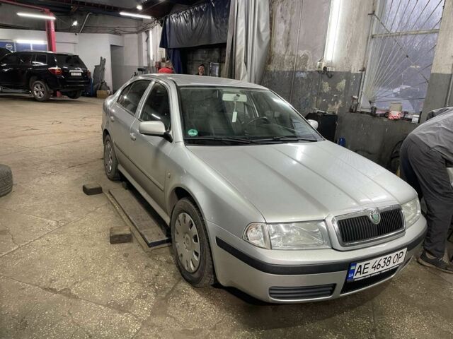 Серый Шкода Октавия, объемом двигателя 1.6 л и пробегом 248 тыс. км за 6500 $, фото 1 на Automoto.ua