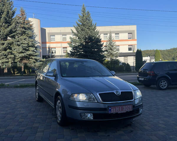 Сірий Шкода Октавія, об'ємом двигуна 1.6 л та пробігом 229 тис. км за 6050 $, фото 1 на Automoto.ua