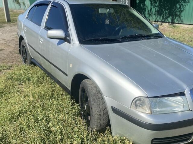 Сірий Шкода Октавія, об'ємом двигуна 1.8 л та пробігом 2 тис. км за 3800 $, фото 1 на Automoto.ua