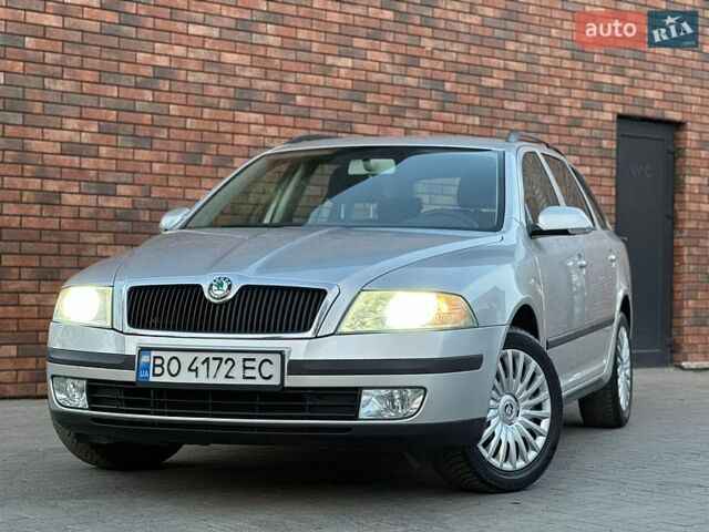 Серый Шкода Октавия, объемом двигателя 1.6 л и пробегом 295 тыс. км за 5750 $, фото 1 на Automoto.ua