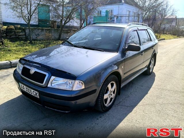 Сірий Шкода Октавія, об'ємом двигуна 1.8 л та пробігом 300 тис. км за 4000 $, фото 1 на Automoto.ua