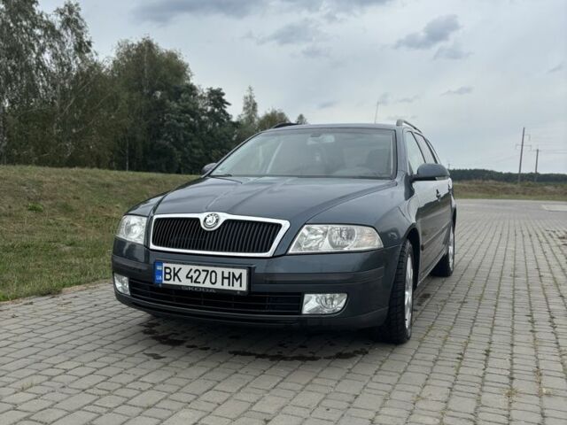 Серый Шкода Октавия, объемом двигателя 1.6 л и пробегом 220 тыс. км за 6700 $, фото 1 на Automoto.ua