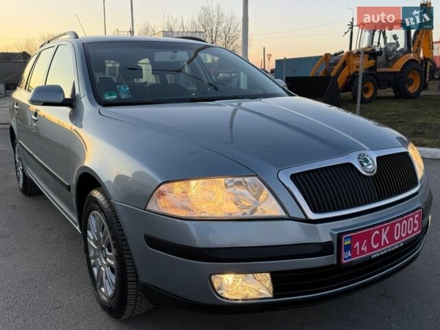 Серый Шкода Октавия, объемом двигателя 1.6 л и пробегом 199 тыс. км за 6799 $, фото 1 на Automoto.ua