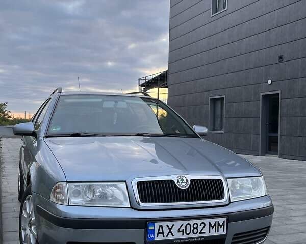 Серый Шкода Октавия, объемом двигателя 1.6 л и пробегом 253 тыс. км за 6300 $, фото 1 на Automoto.ua