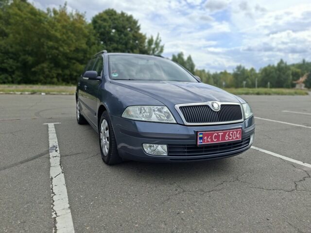 Серый Шкода Октавия, объемом двигателя 1.6 л и пробегом 230 тыс. км за 6301 $, фото 1 на Automoto.ua